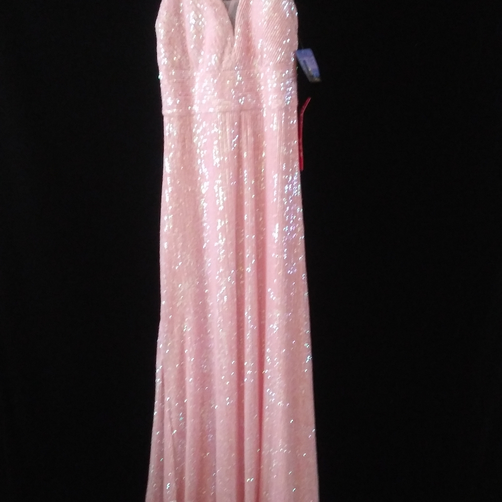 Dress - Picture 4 of 4